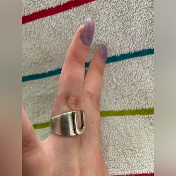 Antique Style Initial Ring - Picture 8 of 10